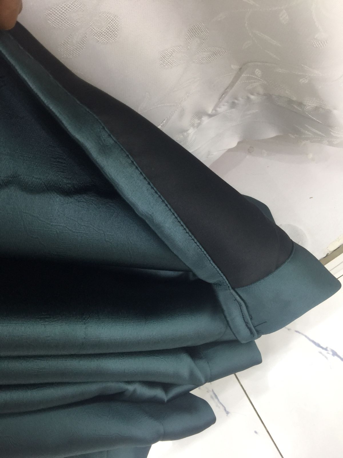 4M Green Curtain made of Heavy Fabric (2M+2M) Plus White Sheer (3M)