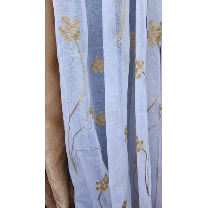 2Pcs Special Gold Curtains 3M (1.5M +1.5M) + 1Pc FREE White Embroidered Sheer (2M) window with a length of 1.5 meters  is best served by a 3-meter curtain.